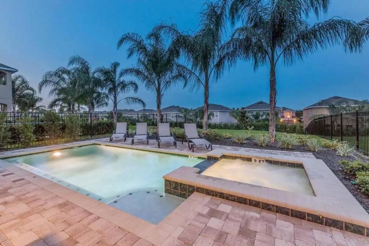 Gorgeous Home W Game Room Heated Pool Spa Orlando Exterior photo